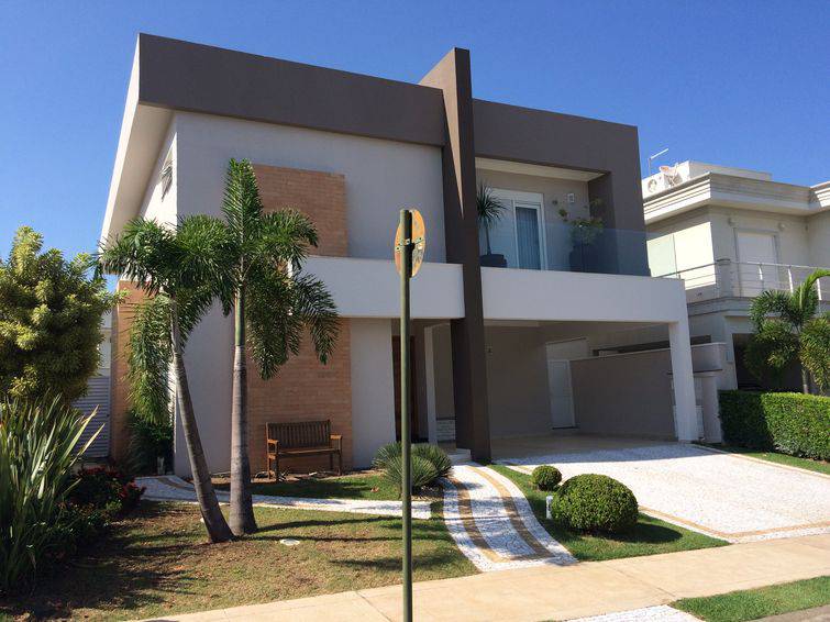 Trabalho de renovação de fachada